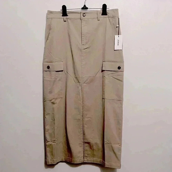 BNWT Jason Xiang Cargo maxi skirt size  M but first more larger - Picture 1 of 4